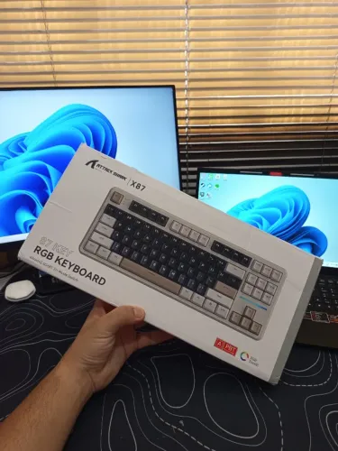 Teclado Mecânico Sem Fio TRI-MODE Attack Shark X87 ( Novo, Lacrado )