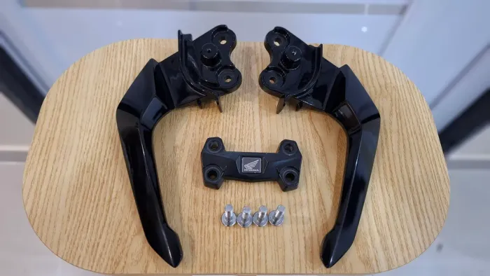 Alça Traseira + Mesa Guidão CB300F  Peças moto