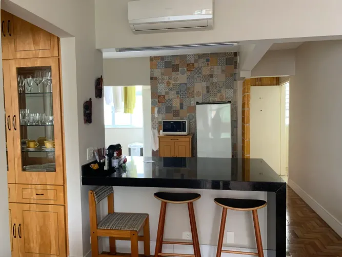 Apartamento maravilhoso, pronto para morar, impecável, com ar condicionado e aquecimento a
