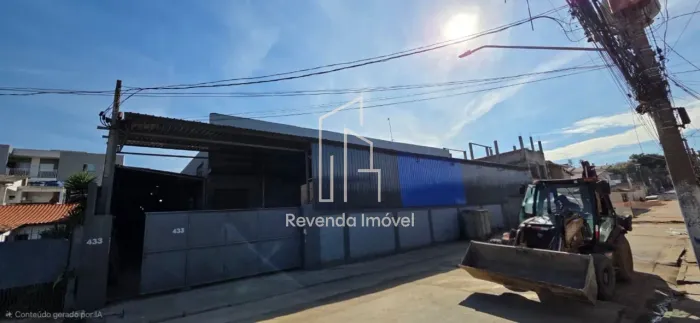 Galpão Comercial à Venda em São Paulo-SP, Parada XV de Novembro: 3 Salas, 3 Banheiros, 6 V