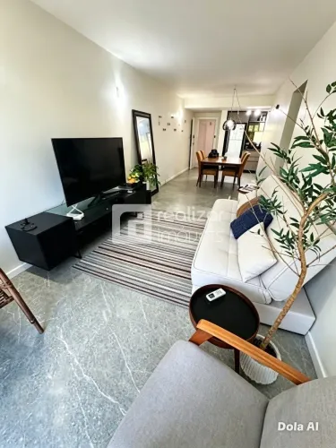 Apartamento de 3 dormitórios bairro Praia Brava em Florianópolis