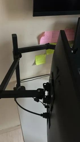BRAÇO ARTICULADO PARA DOIS MONITORES