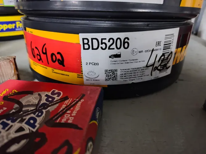 Discos e Tambores de Freio