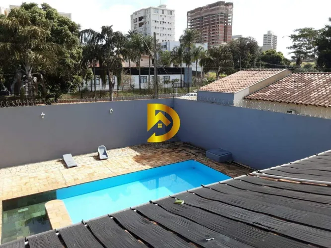 Casa com 3 quartos para aluguel, 200m² - Santa Maria - Uberaba