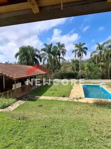 Casa de condomínio em Rua Hawaí - Fazenda da Ilha - Embu-Guaçu/SP