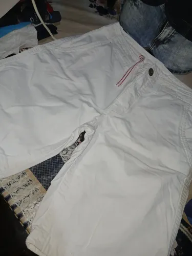 Lotes com 21 peças masculinas t grandes calcas blusas bermudas de linho nunca usada