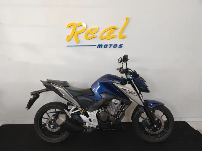 Honda CB 300F Twister Flex