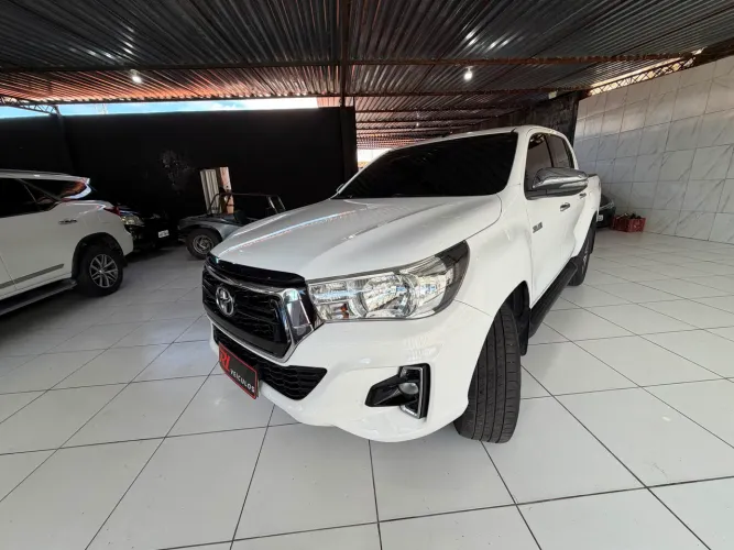 Toyota Hilux CD SRV 4X4 2.8 TDI Diesel Aut. 2020