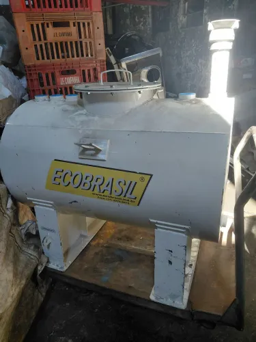 Tanque aéreo para combustíveis e geradores,novo praticamente sem uso 275 litros eco brasil