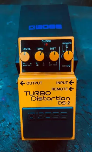 Pedal boss ds2 zerado