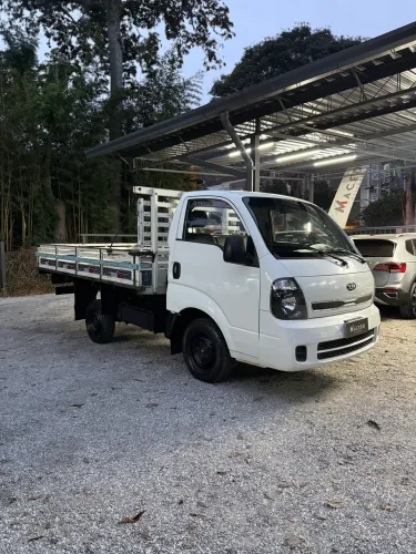 Kia Motors Bongo K-2500 2.5 4X2 TB Diesel 2015