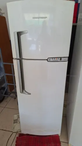 Geladeira bratemp frost free 