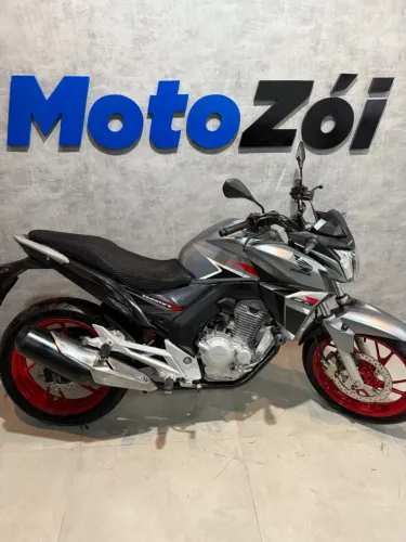 HONDA CB 250 TWISTER Prata 2018