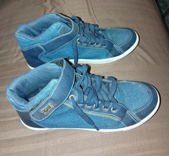 Tênis feminino