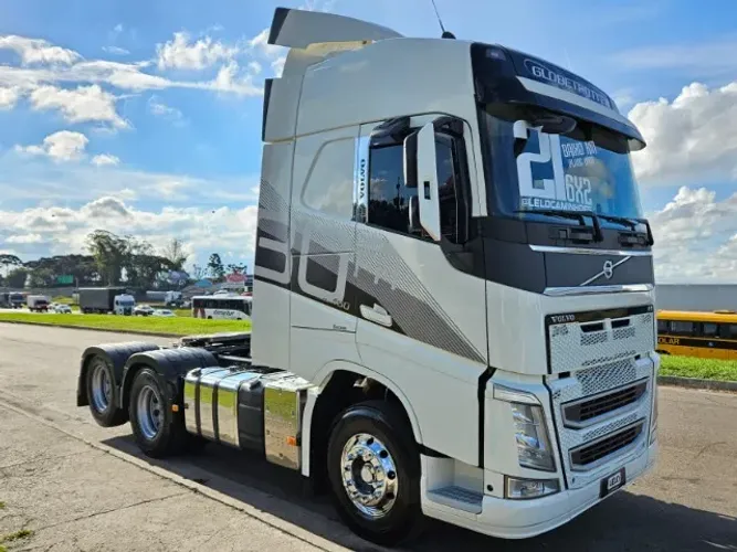 FH 460 6x2 Globetrotter Ano 21 Euro 5 - Histórico de Manutenção Na concessionária