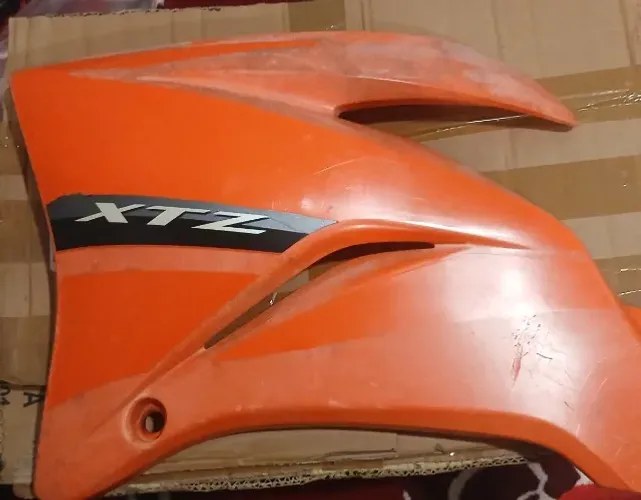 Carenagem Tanque Lado Esquerdo Lander XTZ 250 - Laranja