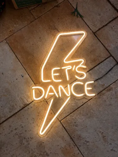NEON LED LETS DANCE