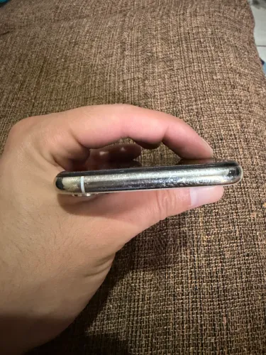 iPhone Xs- 256gb