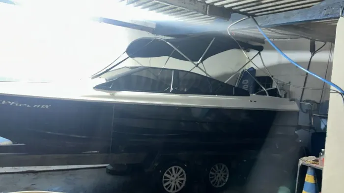 Lancha Phoenix Boats