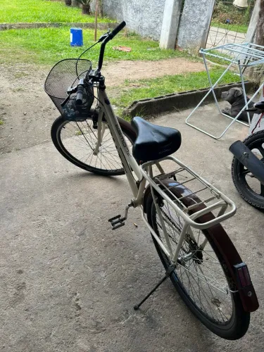 Bicicleta seminova/1 ano de uso