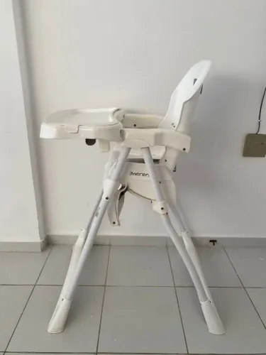 Cadeirinha refeição pra bebe 