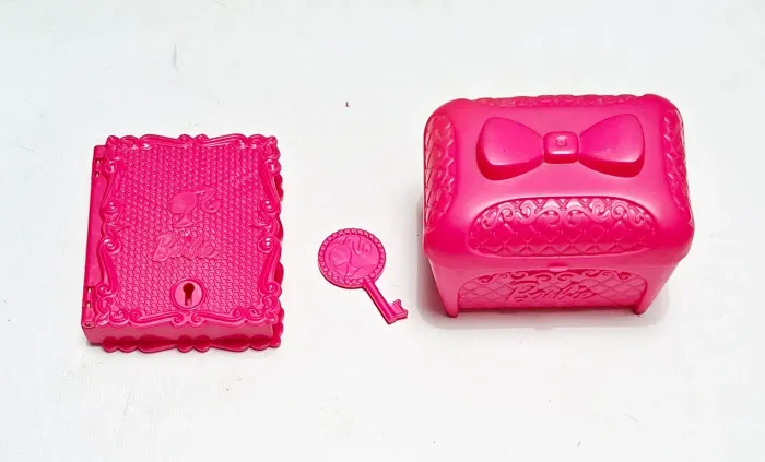 Barbie (Baú e diário)