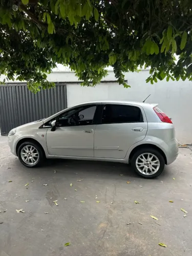 Fiat Punto Attractive 1.4 Fire Flex 8V 5P 2012