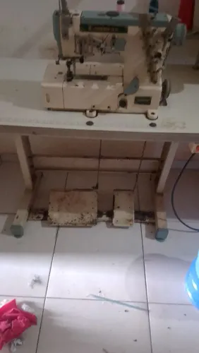 Vendo uma máquina Galoneira industrial.em perfeito estado