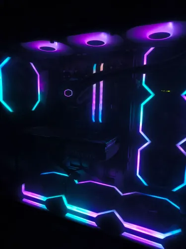 PC Gamer - Ryzen 7 5700X3D + RTX 4060 8GB + 32GB RAM