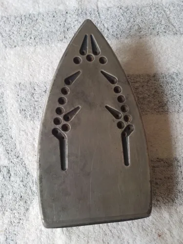 Chapa metálica para ferro elétrico