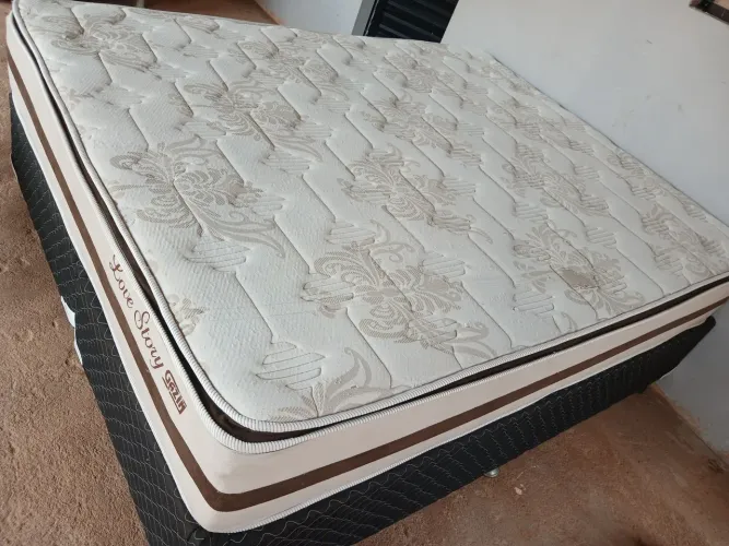Cama Queen Gazin
