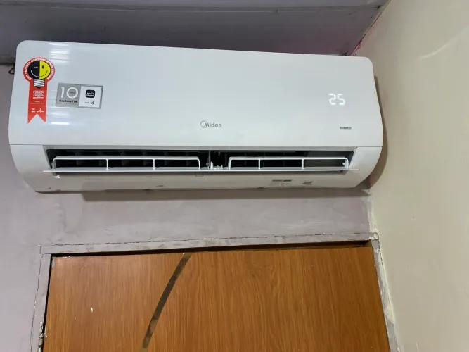 Ar Condicionado Split Midea 12.000 BTUs AI Ecomaster Monofasico Inverter Frio Branco 220V