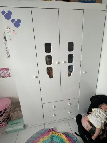 Guarda roupa infantil 