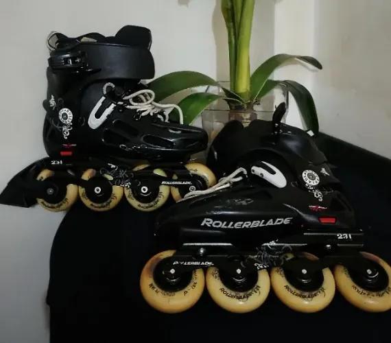 Patins Rollerblade Twister 80 Urban - EU 40 - Tamanho 38 - Bom Estado