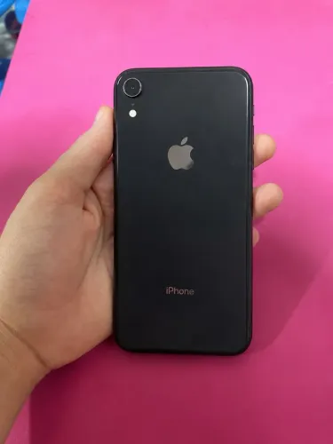 Vendo esse iPhone XR 64 gigas 