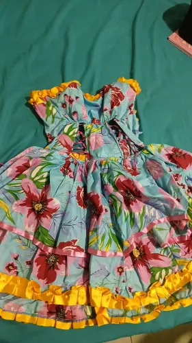 Vestido florido festa