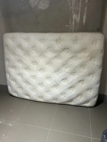 Base+colchão ( cama box ) Casal molas ensacadas super confortável