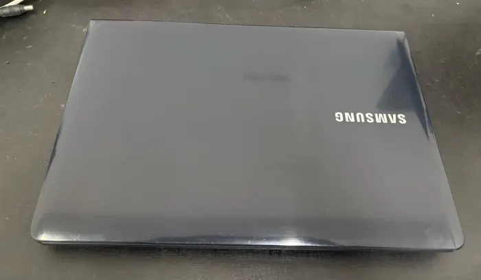 Notebook Samsung Np275e4e Processador Amd E1-1500 8Gb de memória ram Hd 450gb