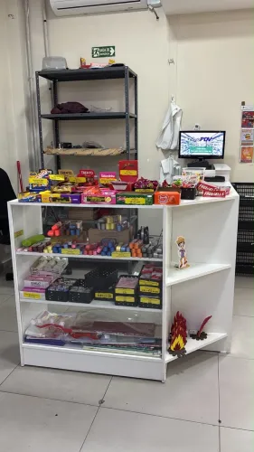 Balcão caixa com expositor