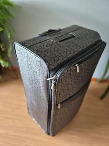 Mala Calvin Klein original, extragrande