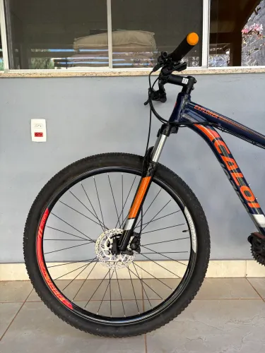 Bicicleta Caloi aro 29 MTB Explorer Sport