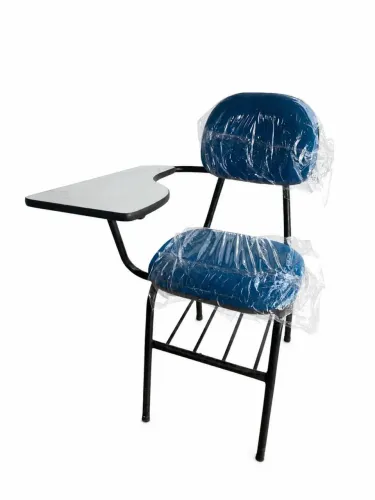 Cadeira Universitária semi nova com Prancheta - Confortável e Resistente