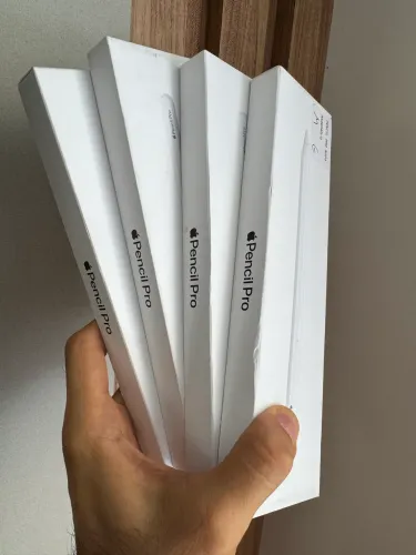 Pencil pro , Lacrada