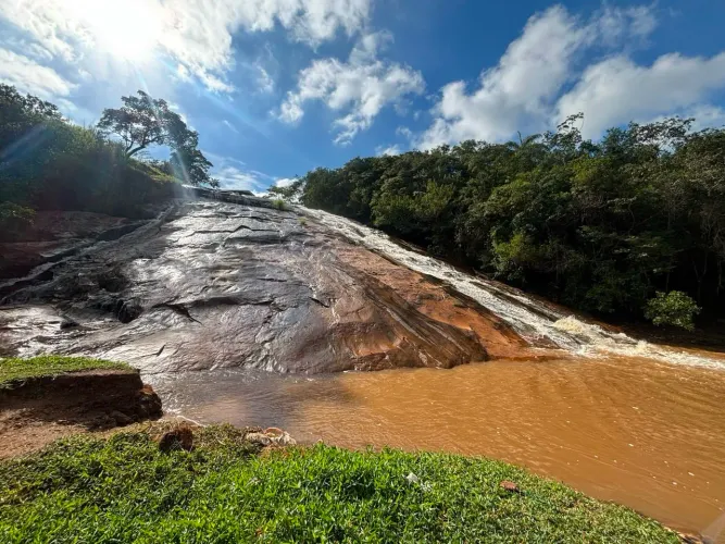 Realizei seu sonho de uma terreno No campo