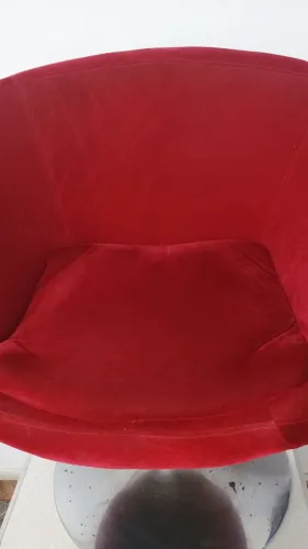 Vendo Poltrona Vermelha Giratória ajustável assento veludo