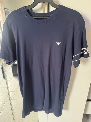 CAMISETA EMPORIO ARMANI, ORIGINAL, AZUL MARINHO, TAMANHO M
