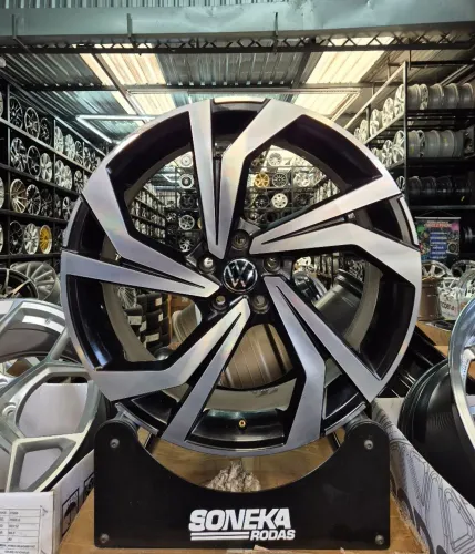 Jogo de rodas JETTA GLI RP KRMAI aro 20 - 5x112 semi novas