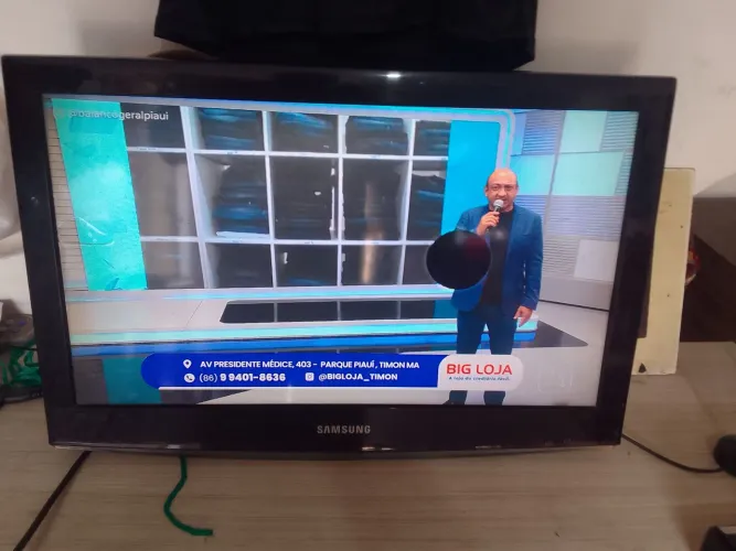 VENDO TV DE 32 SAMSUNG COM CIRCULO NA TELA