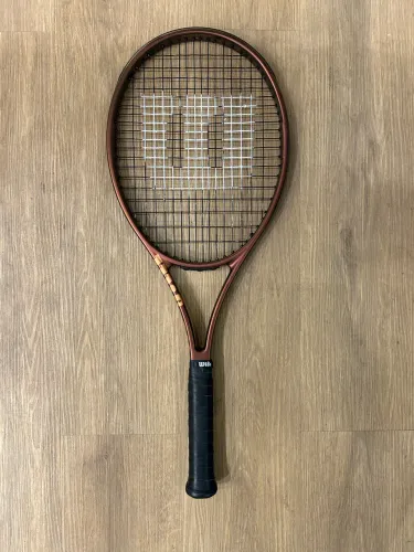 Raquete de Tênis Wilson Pro Staff X V14 100 (Seminova Zerada)