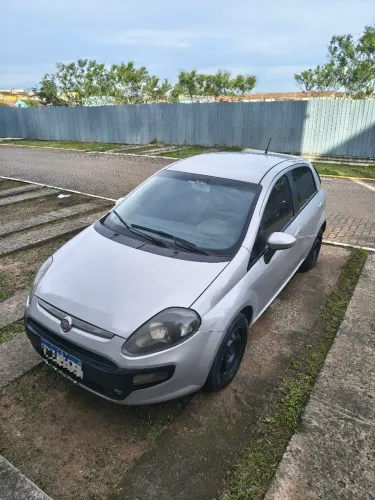 Fiat Punto Attractive 1.4 Fire Flex 8V 5P 2014